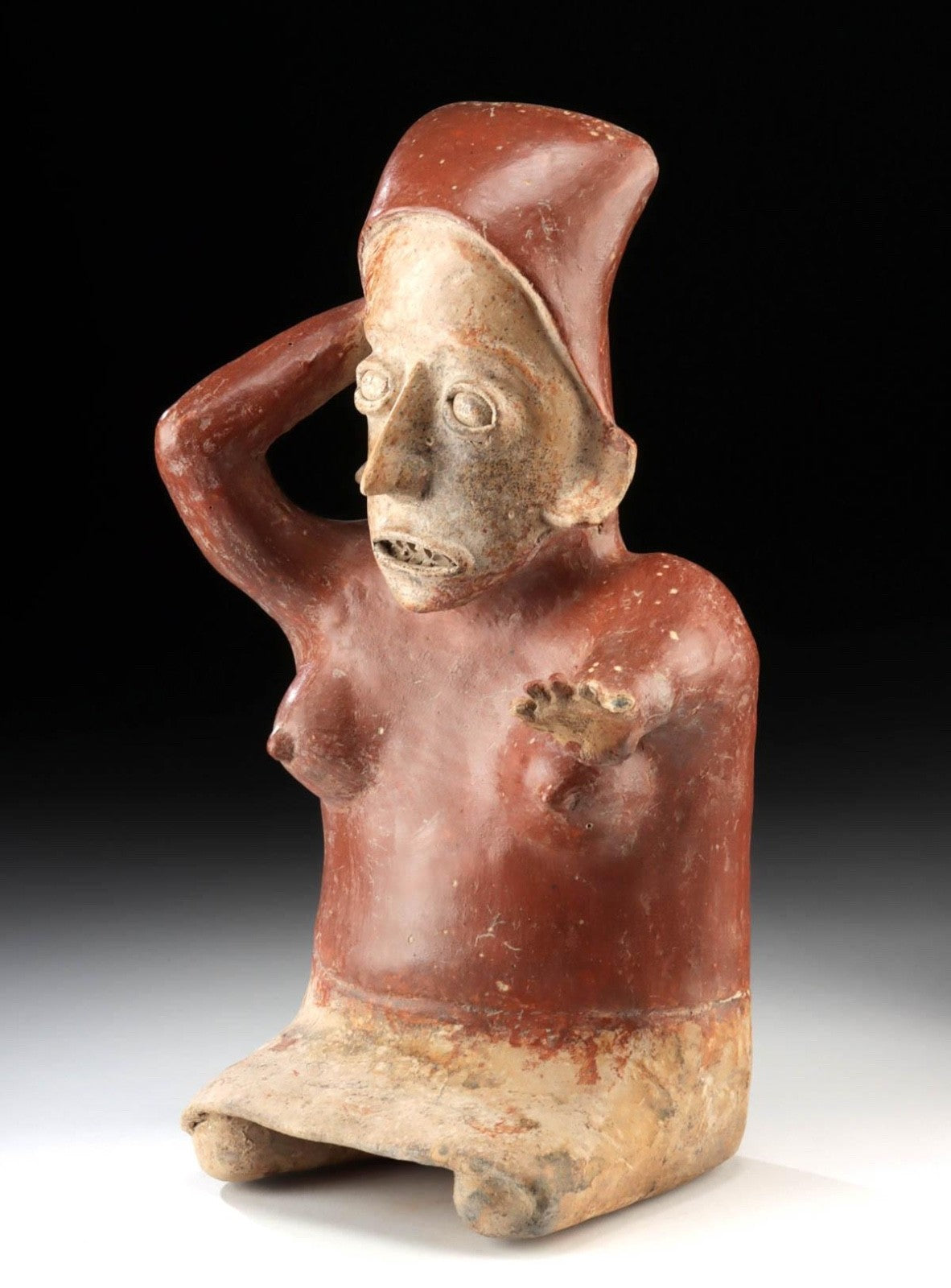 Seated Female Figure – Ameca-Etzatlán Style – West Mexico, circa 100 BCE – 300 CE