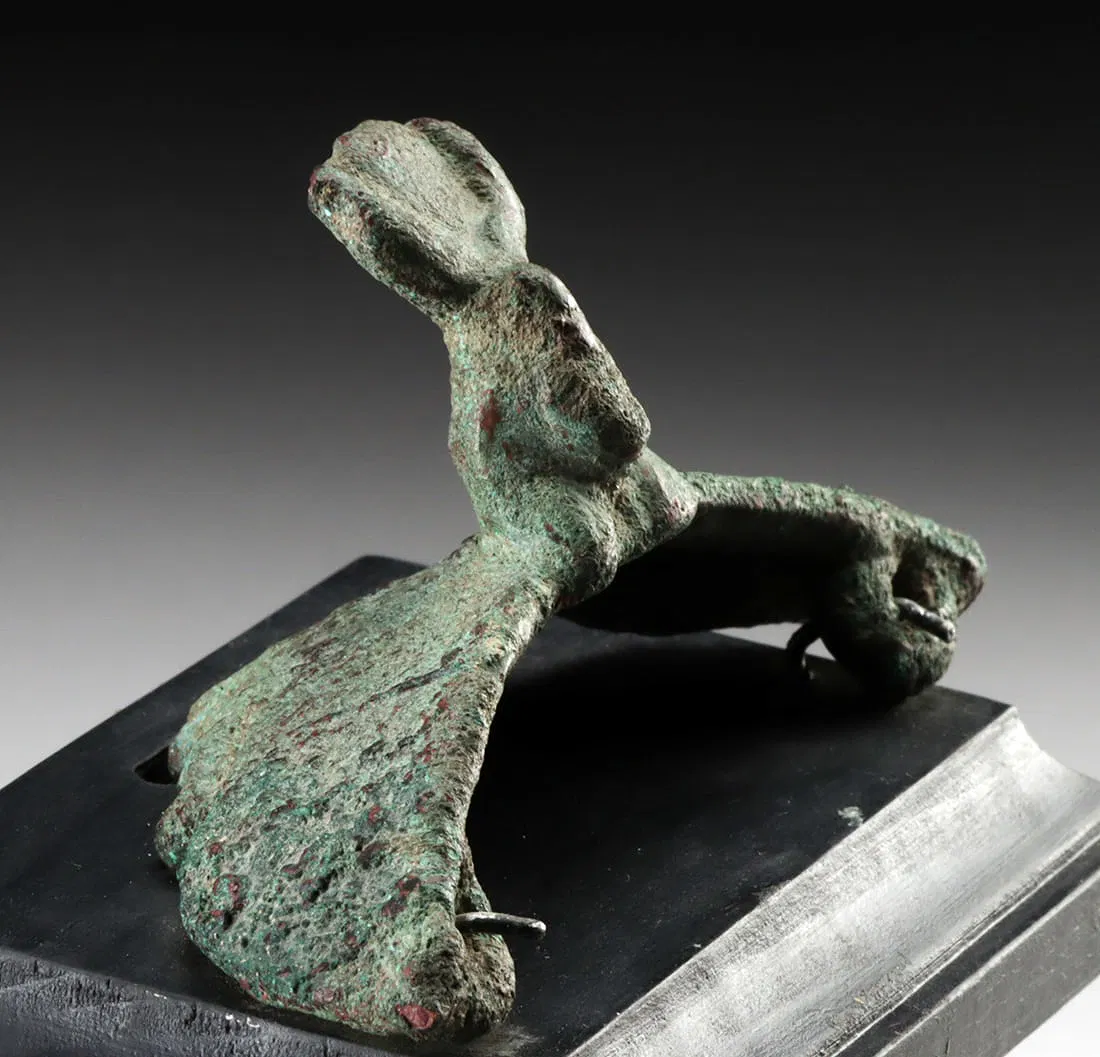 Ancient Egyptian Bronze Isis Furniture Attachment – Late Dynastic Period, 26th–31st Dynasty, circa 664–332 BCE